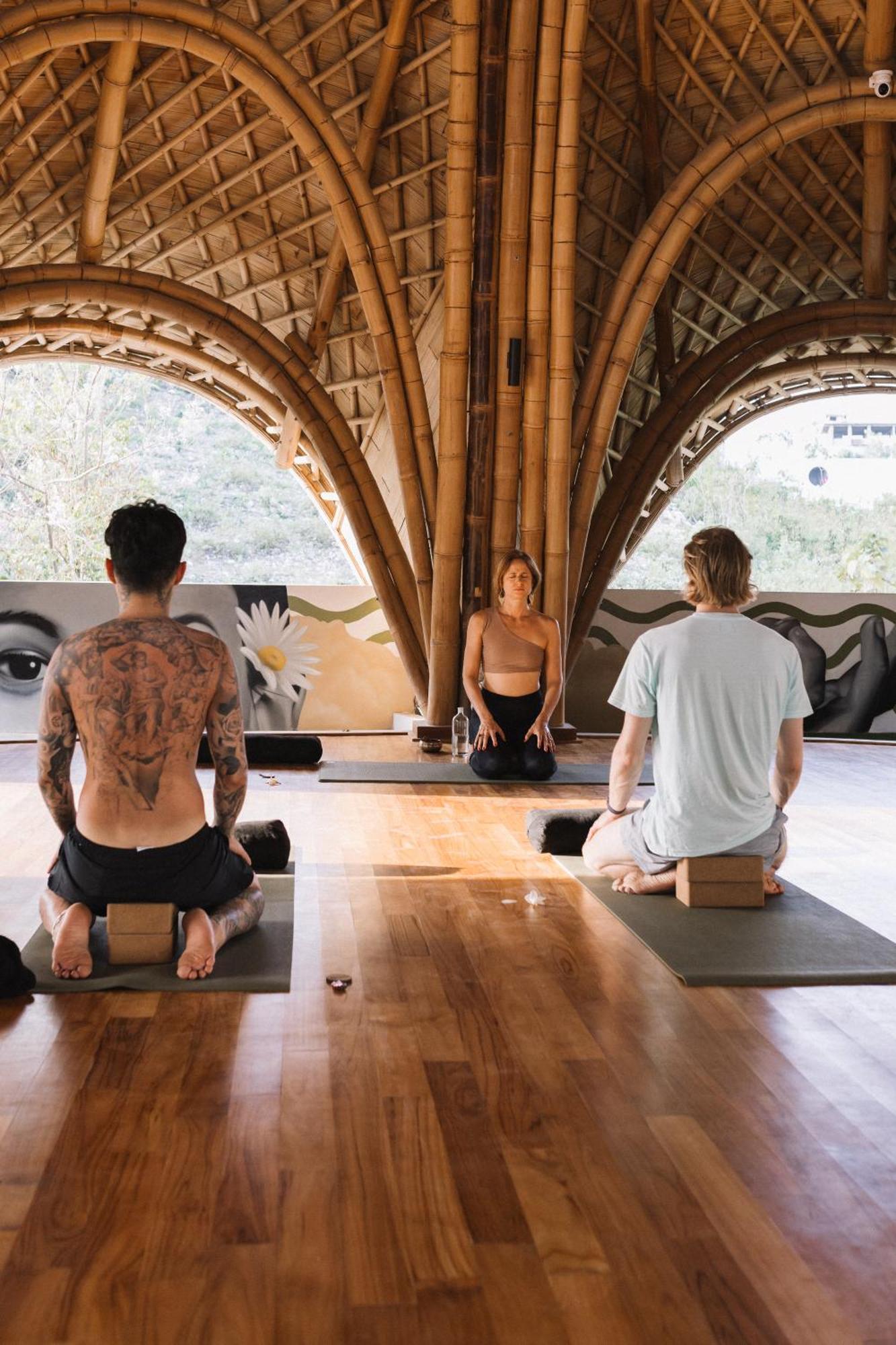 Mantra Wellness Center Hotel Uluwatu  Bagian luar foto