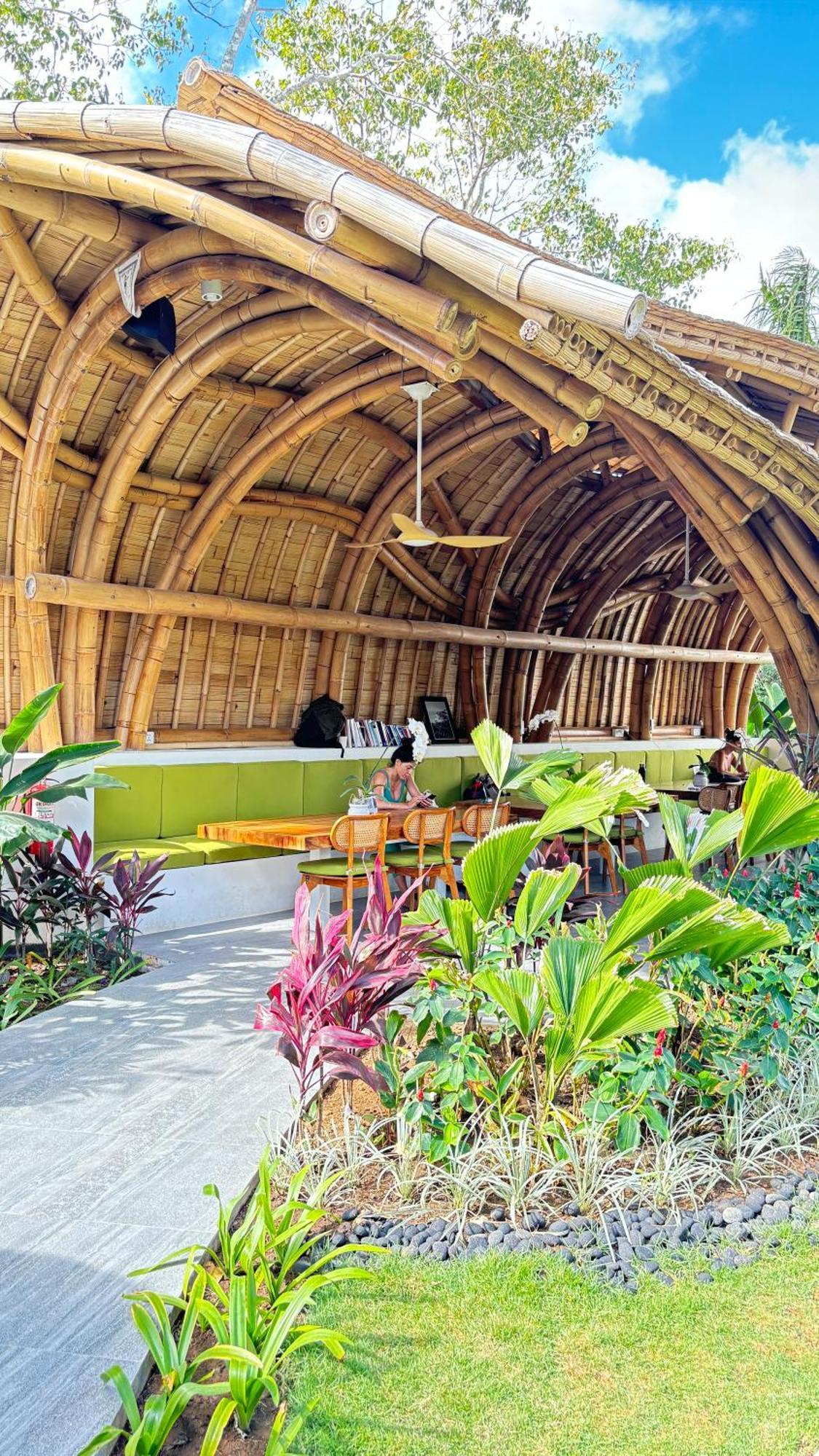Mantra Wellness Center Hotel Uluwatu  Bagian luar foto